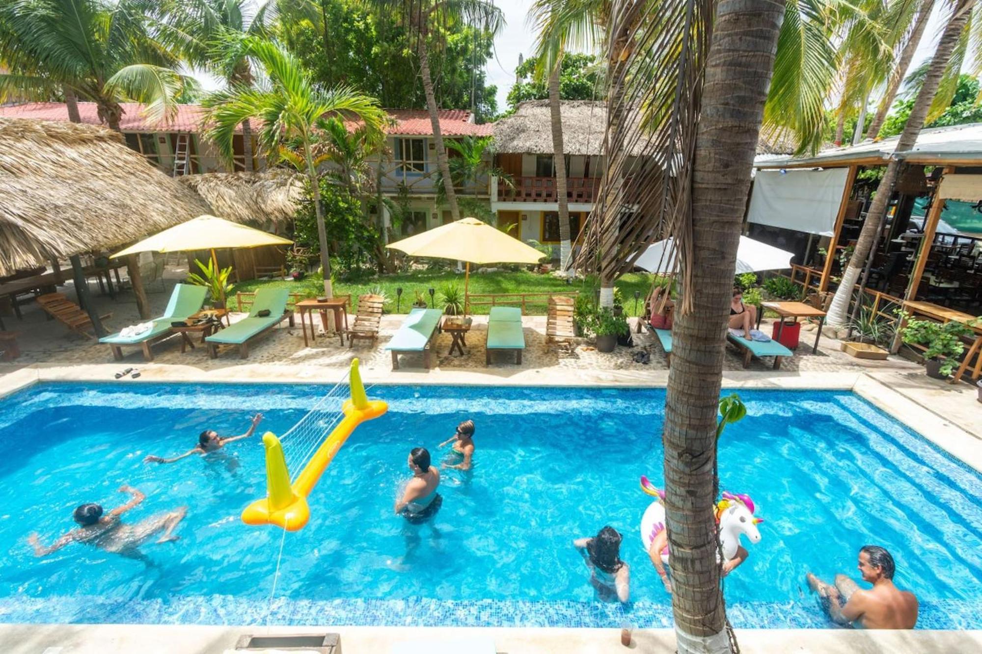 Brisas de Zicatela Frida Paradise Beach Hotel - Punta Zicatela מראה חיצוני תמונה