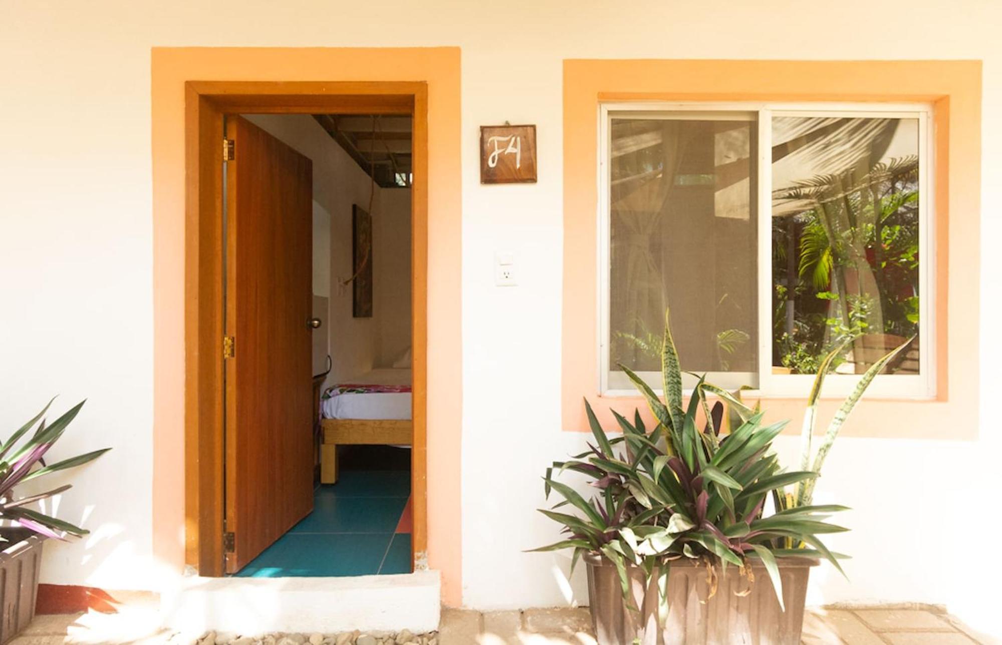 Brisas de Zicatela Frida Paradise Beach Hotel - Punta Zicatela מראה חיצוני תמונה